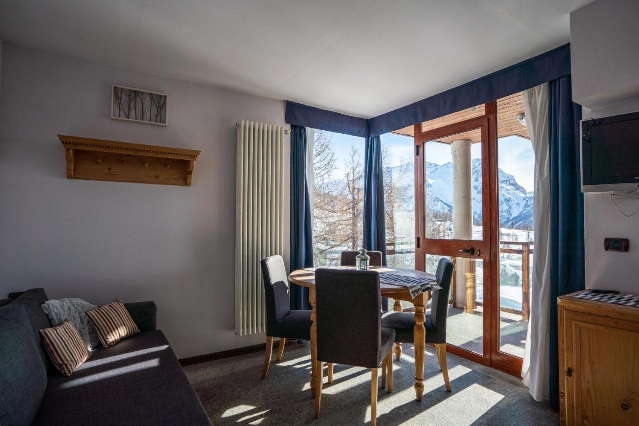 Chalet Weal Aparthotel Colle Colle Sestriere Buitenkant foto